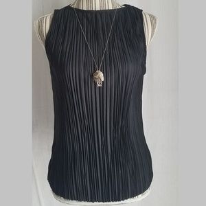 NWT Black Rouchy Sleeveless  Top
